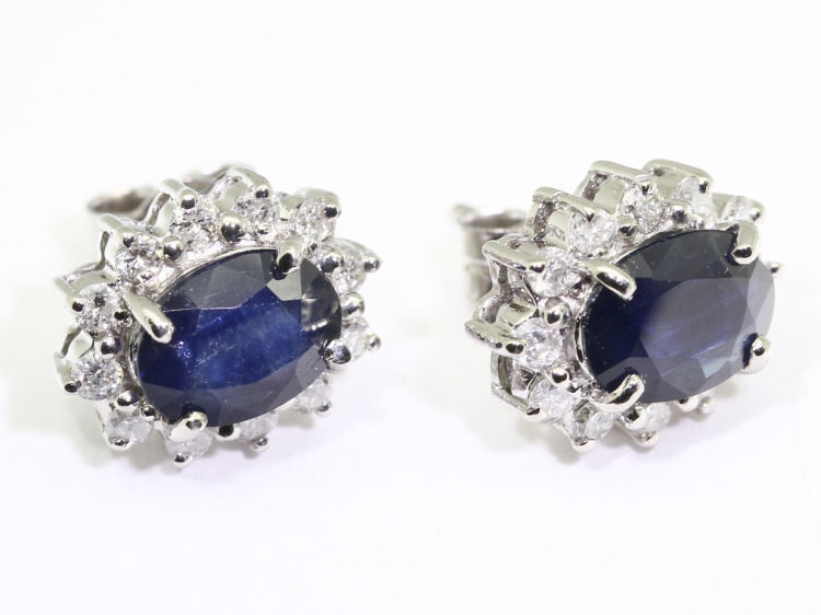 Sparkling 2.5ct Diamond &Sapphire Earrings in 14K Gold