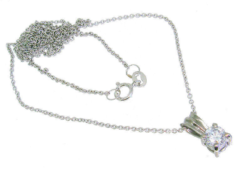 0.25ct Diamond Necklace in 14K & 18K White Gold