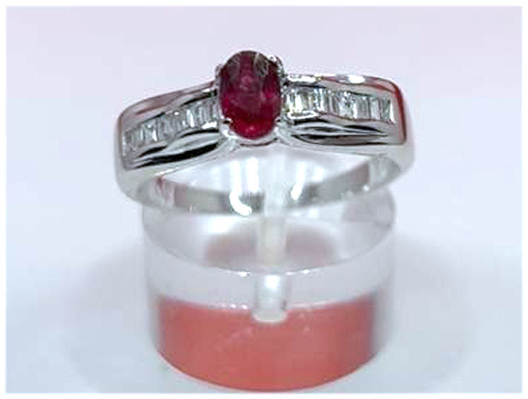 0.85 Carats Ruby VS Diamond Ring in 18k White Gold