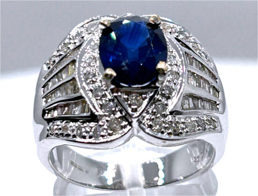 2.81ct Sapphire & Diamond Ring in 18K White Gold