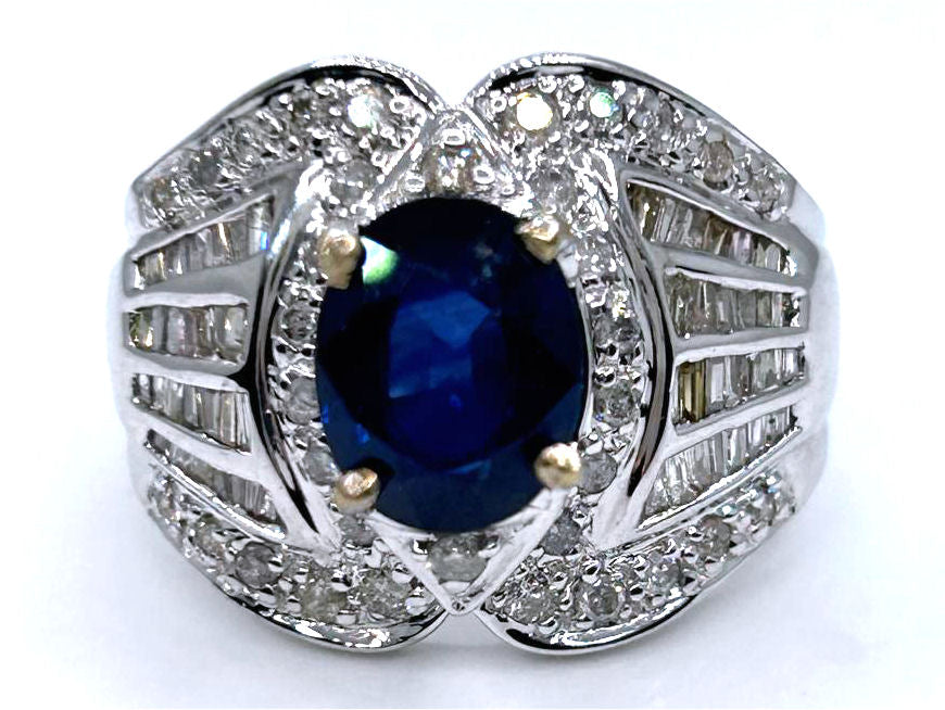 2.81ct Sapphire & Diamond Ring in 18K White Gold