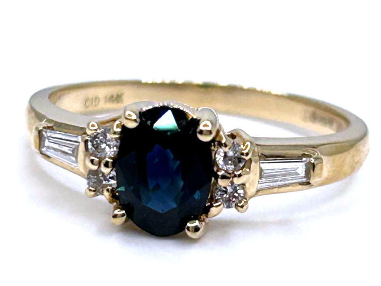 0.95ctw Diamond and Sapphire In 14K Yellow Gold Ring