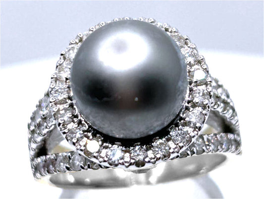 0.90ctw Diamond and Tahitian Pearl Set in 18K White Gold Ring