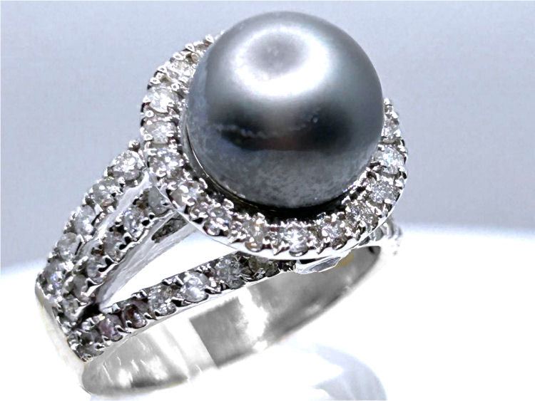 0.90ctw Diamond and Tahitian Pearl Set in 18K White Gold Ring
