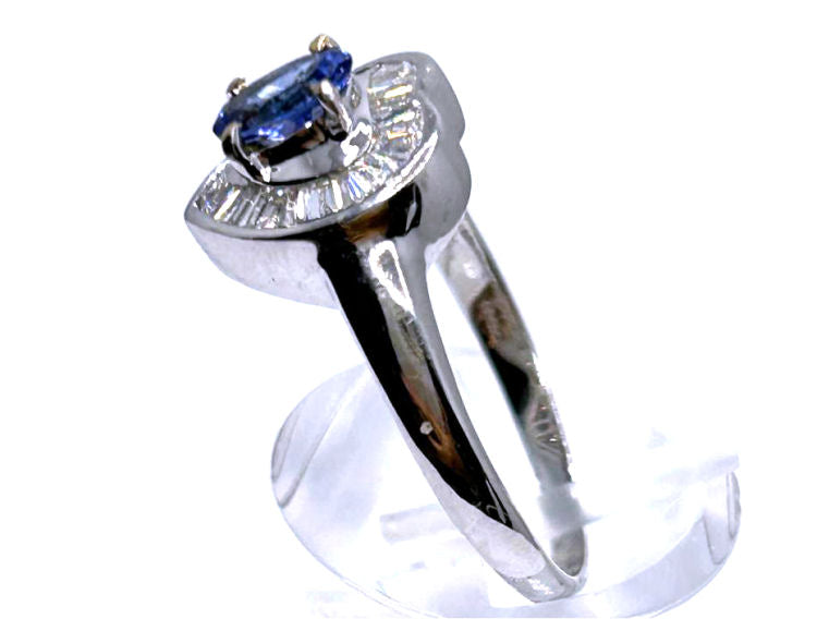 0.95ct Tanzanite & Diamond Diamond Ring in 18k White Gold