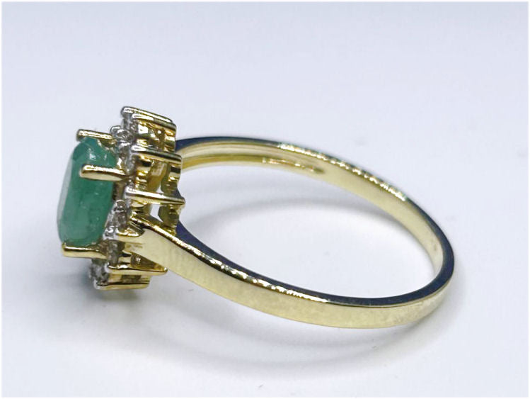 1.14ct Emerald & Diamond Ring in 14K Yellow Gold