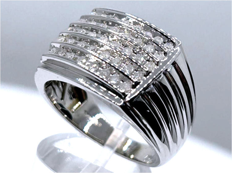 0.52ct Gent's Diamond Ring in 10K White Gold