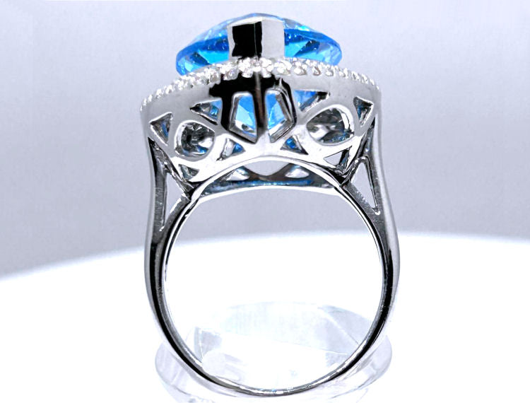 15.10ct Swiss Blue Topaz & Diamond Ring in 14K White Gold