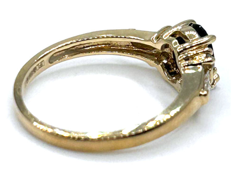 0.95ctw Diamond and Sapphire In 14K Yellow Gold Ring