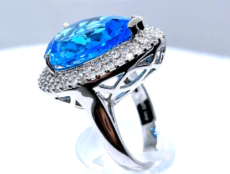 15.10ct Swiss Blue Topaz & Diamond Ring in 14K White Gold