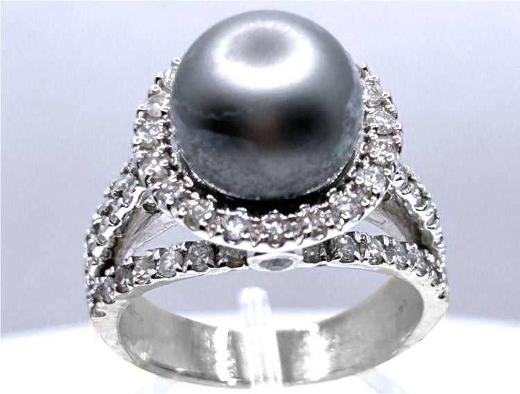 0.90ctw Diamond and Tahitian Pearl Set in 18K White Gold Ring