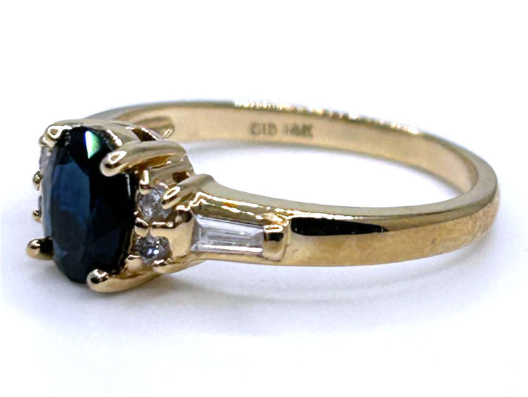 0.95ctw Diamond and Sapphire In 14K Yellow Gold Ring