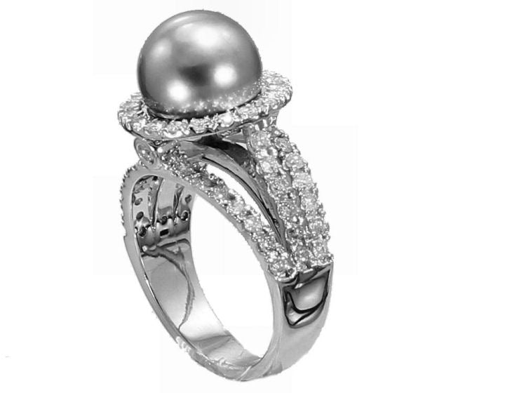 0.90ctw Diamond and Tahitian Pearl Set in 18K White Gold Ring