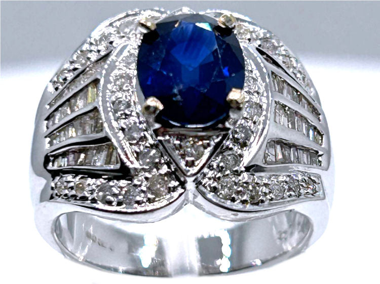 2.81ct Sapphire & Diamond Ring in 18K White Gold