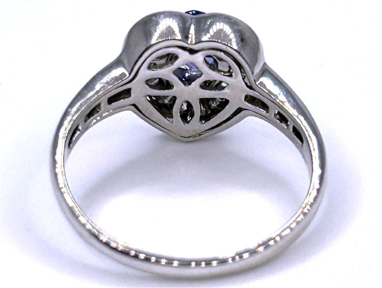 0.95ct Tanzanite & Diamond Diamond Ring in 18k White Gold