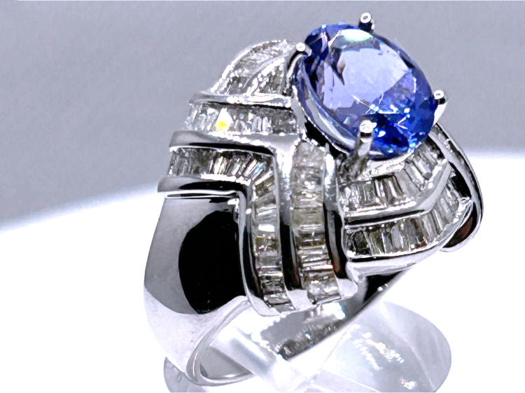 4.41ct Tanzanite & Diamond Ring in 14K White Gold - Round Shape