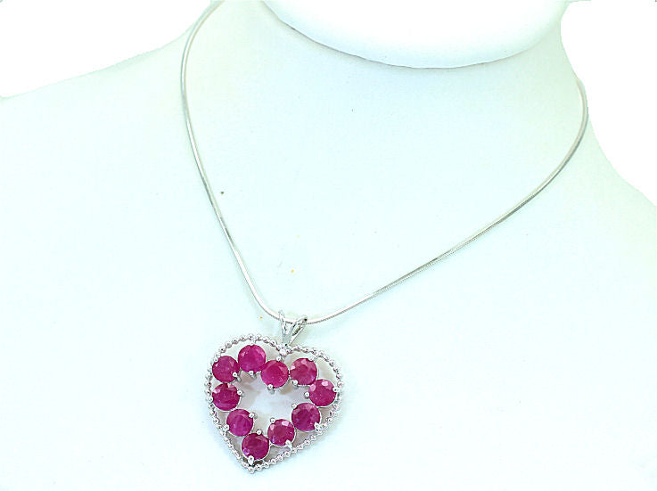 2.86ct Ruby Necklace in 18K White Gold