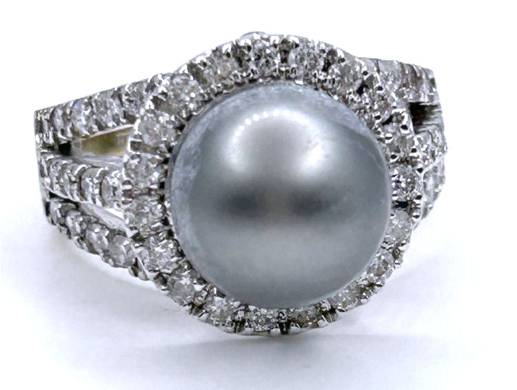 0.90ctw Diamond and Tahitian Pearl Set in 18K White Gold Ring