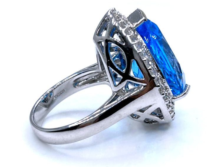 15.10ct Swiss Blue Topaz & Diamond Ring in 14K White Gold