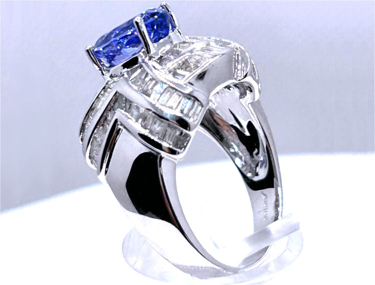 4.41ct Tanzanite & Diamond Ring in 14K White Gold - Round Shape