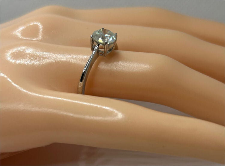 1.04ct Diamond Ring in 14K White Gold