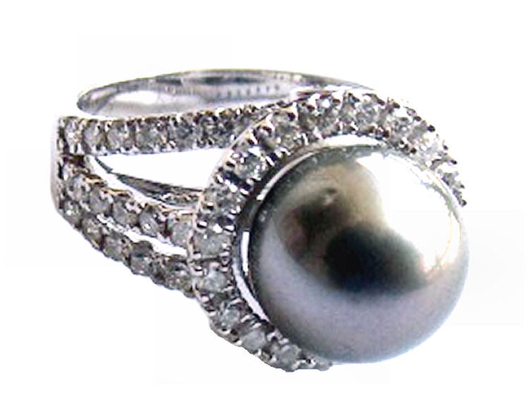 0.90ctw Diamond and Tahitian Pearl Set in 18K White Gold Ring