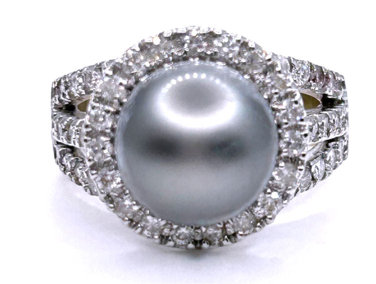 0.90ctw Diamond and Tahitian Pearl Set in 18K White Gold Ring