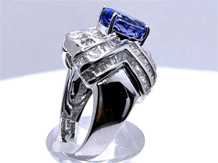 4.41ct Tanzanite & Diamond Ring in 14K White Gold - Round Shape
