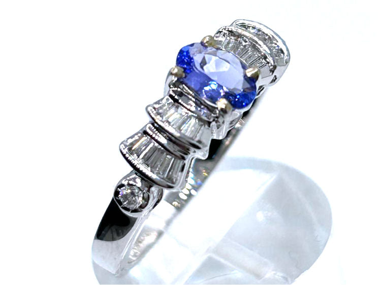 0.84ct Tanzanite & Diamond Ring in 18K White Gold
