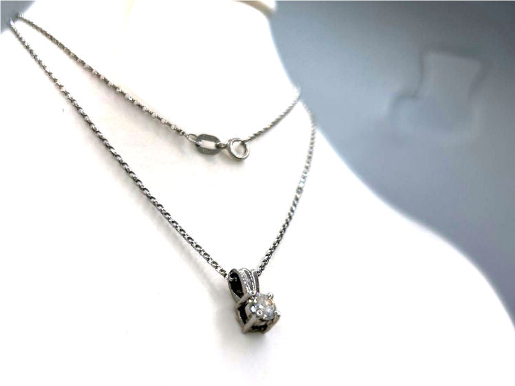 0.25ct Diamond Necklace in 14K & 18K White Gold
