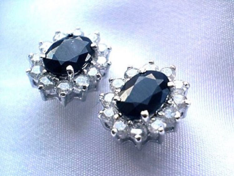 Sparkling 2.5ct Diamond &Sapphire Earrings in 14K Gold