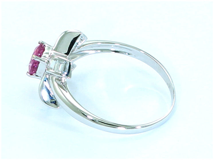 0.96 Carats Sapphire VS Diamond ring in 18k White Gold