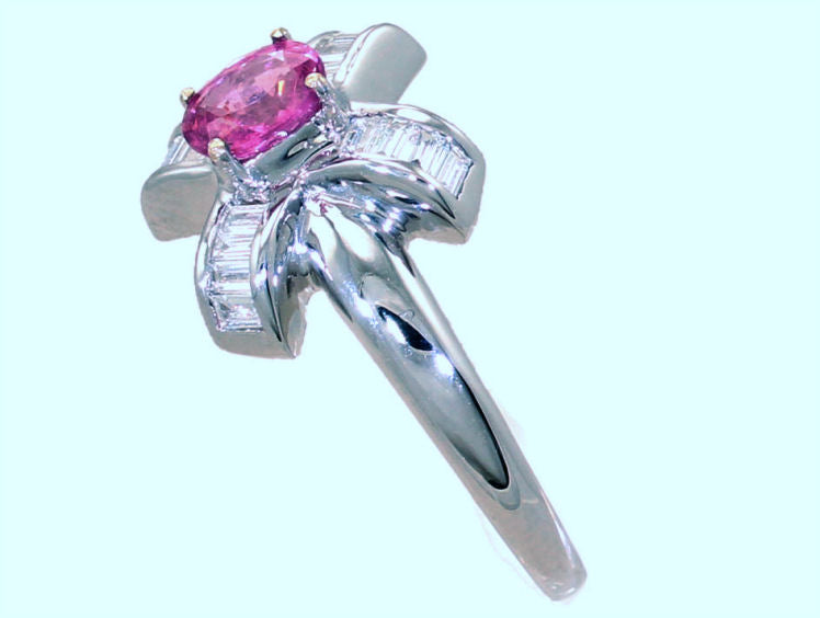 0.96 Carats Sapphire VS Diamond ring in 18k White Gold