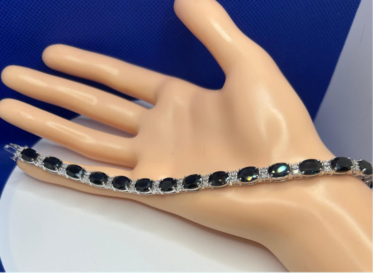 23.05ct Sapphire & Diamond Bracelet in 12K White Gold