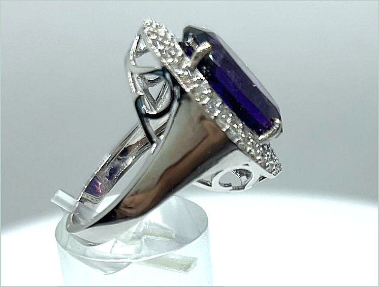 10.55ctw Diamond and Amethyst Set in 18K White Gold Ring