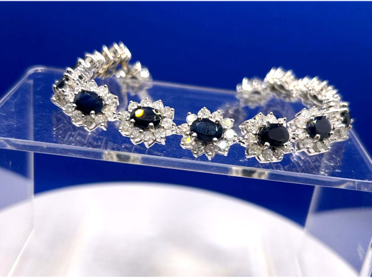 20.90ct Sapphire & Diamond Bracelet in 14K White Gold