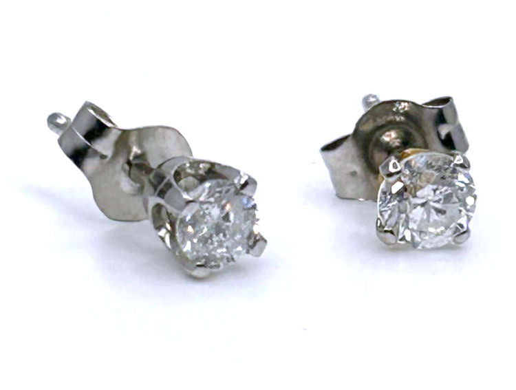 0.25 Carats Diamond Earrings in 14k White Gold