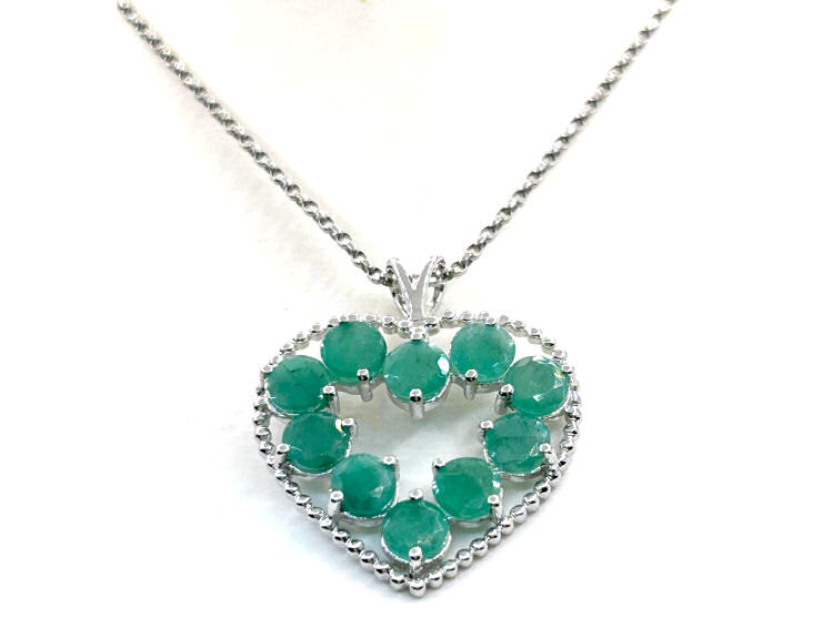 2.86ct Emerald Necklace in 18K White Gold