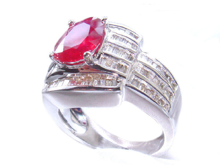 4.27ct Ruby & Diamond Ring in 14K White Gold