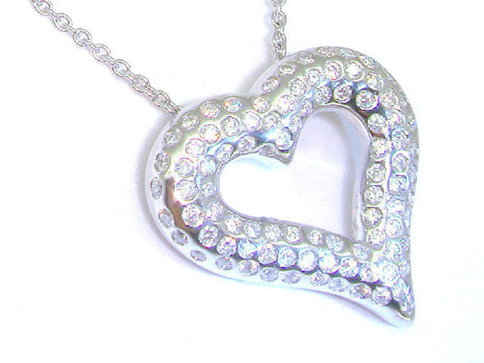 0.39ct Heart-Shaped Diamond Necklace in 18K White Gold