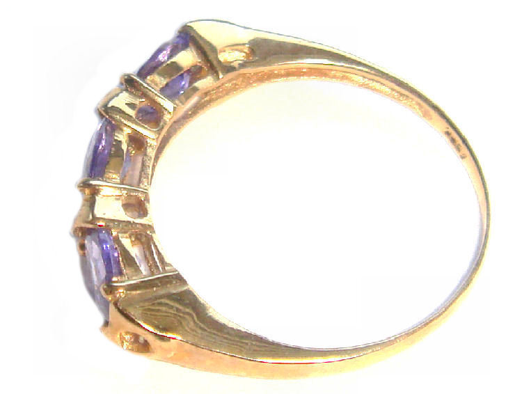 1.54ct Tanzanite & Diamond Ring in 10K Yellow Gold